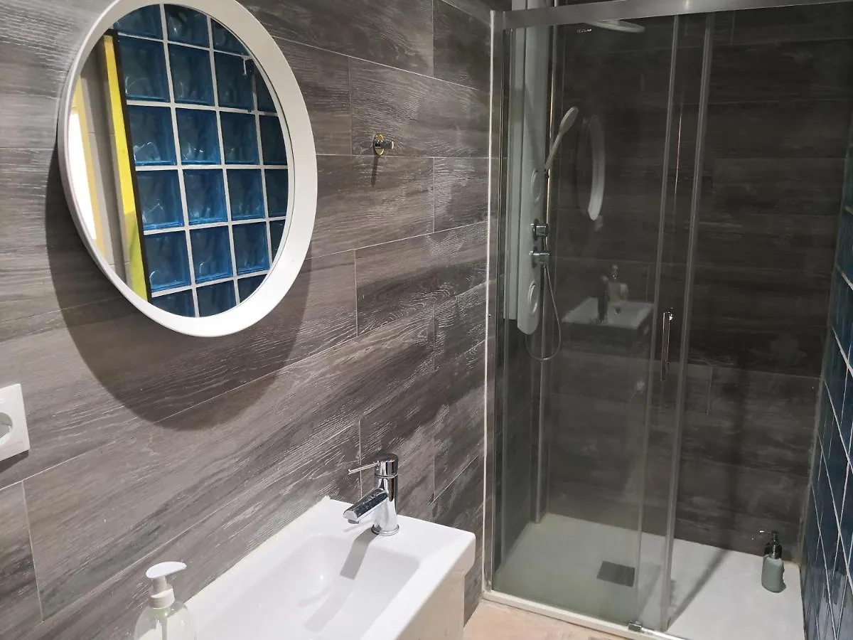 Barcelona Village Homestay Tiana