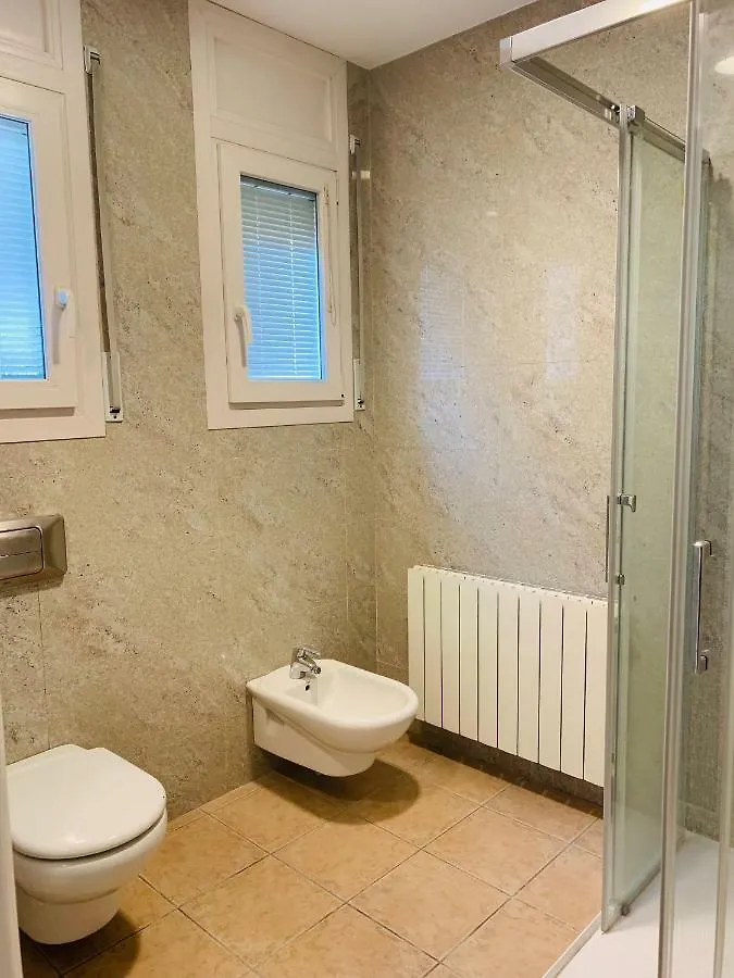 Barcelona Village Homestay Tiana 0*,