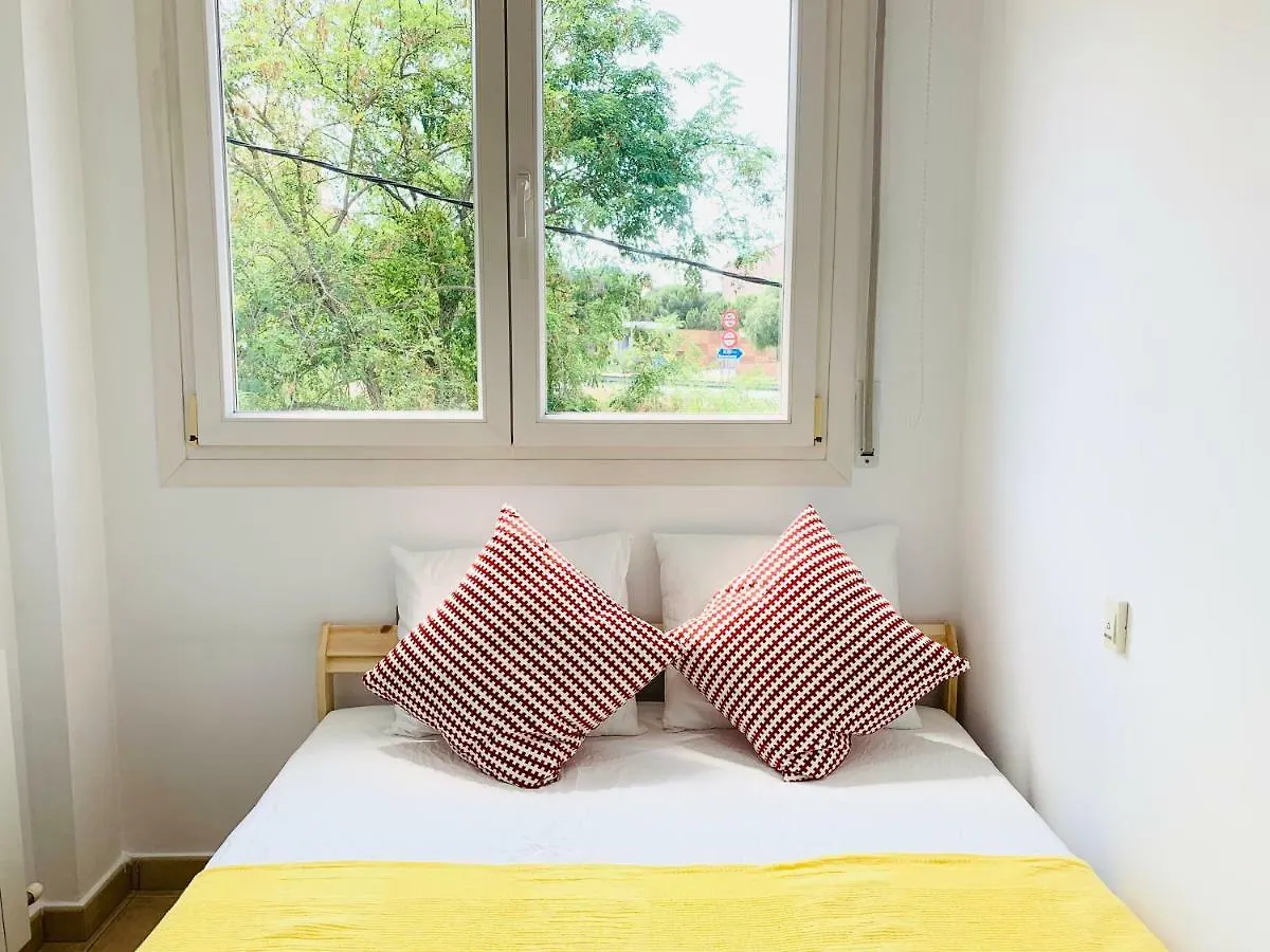 Barcelona Village Homestay Tiana 0*,