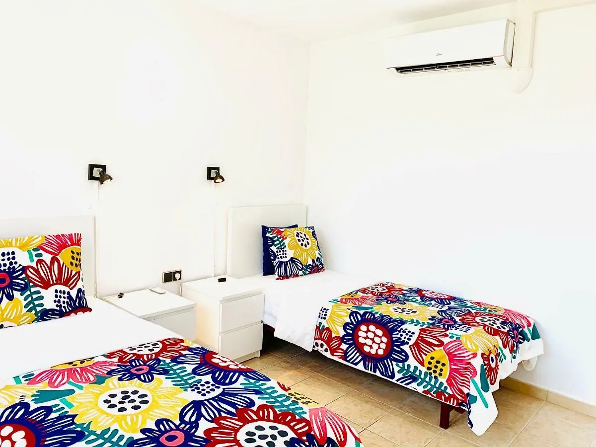 Barcelona Village Homestay Tiana